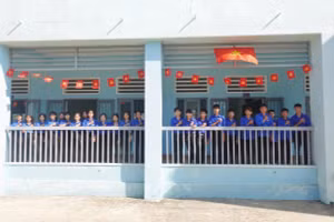 Đoàn viên thanh niên Trường THPT Võ Nguyên Giáp, xã Ea Ô, tỉnh Đắk Lắk.