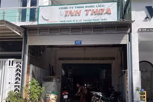 Công ty Trách nhiệm hữu hạn dược liệu Vinh Thoa kinh doanh dược liệu không rõ nguồn gốc. (Ảnh: TT)