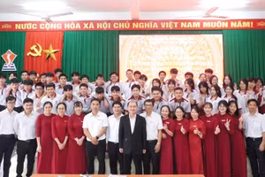 37/37 học sinh Trường THCS và THPT Đông Du đoạt giải học sinh giỏi cấp tỉnh năm học 2025-2026.