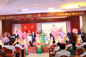 Tỉnh Đắk Lắk tổ chức kỷ niệm 100 năm Ngày Báo chí Cách mạng Việt Nam. (Ảnh: Thành Tâm)