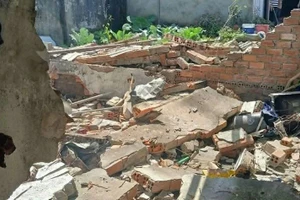 Hiện trường vụ nổ nghi do chế tạo pháo.