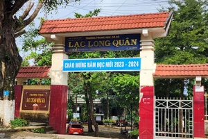 Trường THCS Lạc Long Quân nơi xảy ra sự việc. (Ảnh: TT)