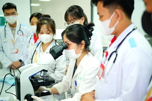 Sinh viên BMU được chú trọng đào tạo gắn liền với thực hành.