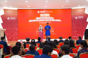 Akshay và Aleena - đại diện sinh viên Ấn Độ tại BMU chia sẻ kinh nghiệm học tập và sinh hoạt tại Việt Nam.