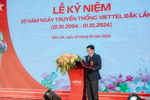 Ông Nguyễn Tuấn Hà - Phó Chủ tịch UBND tỉnh Đắk Lắk đánh giá cao đóng góp của Viettel. (Ảnh: Quang Cảnh)