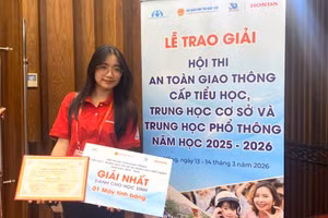 Nữ sinh Vũ Nguyễn Thiên Ngân, lớp 11, Trường THPT số 1 Ngô Gia Tự, Đắk Lắk. (Ảnh: NT)