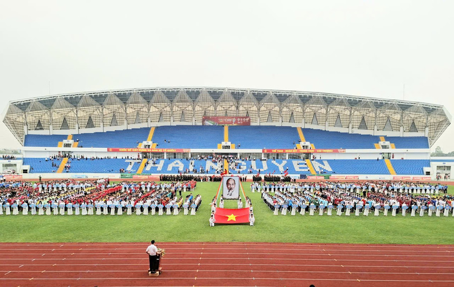 Lễ khai mạc Giải thể thao học sinh phổ thông tỉnh Thái Nguyên năm học 2025 - 2026.