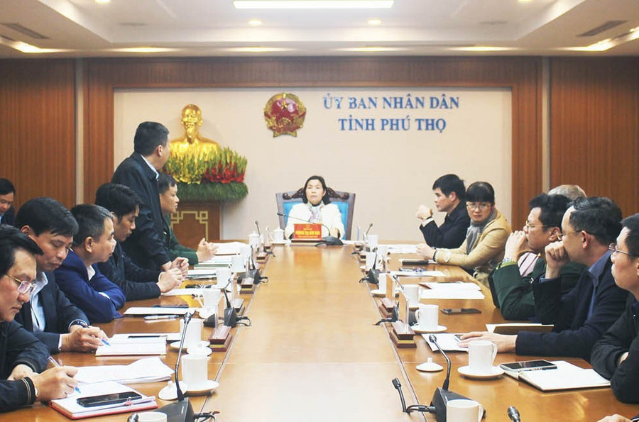 Quang cảnh cuộc họp.