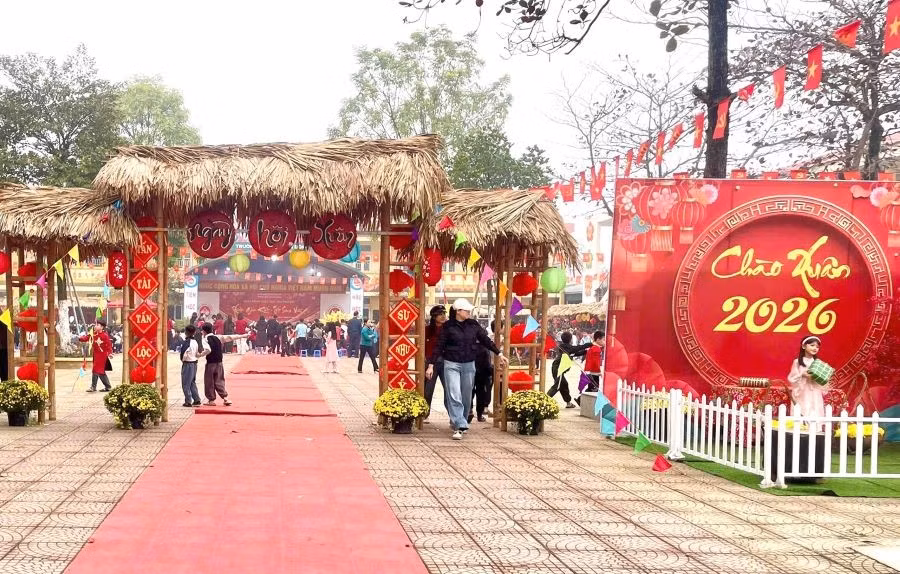 Trường Tiểu học Sơn Đông, hoạt động trải nghiệm “Xuân gắn kết - Tết sum vầy” cho học sinh.