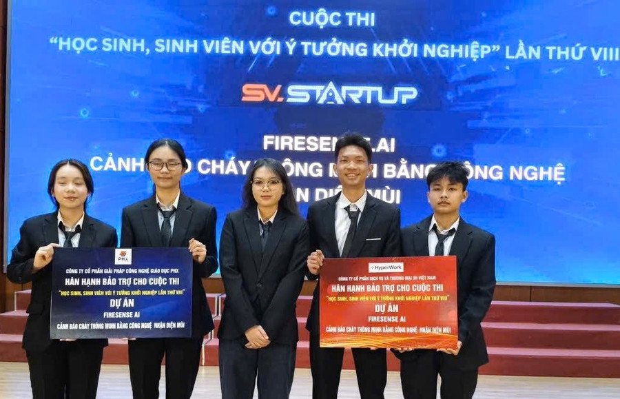 Dự án “Firesense AI – Cảnh báo cháy thông minh bằng công nghệ nhận diện mùi” vào vòng chung kết.