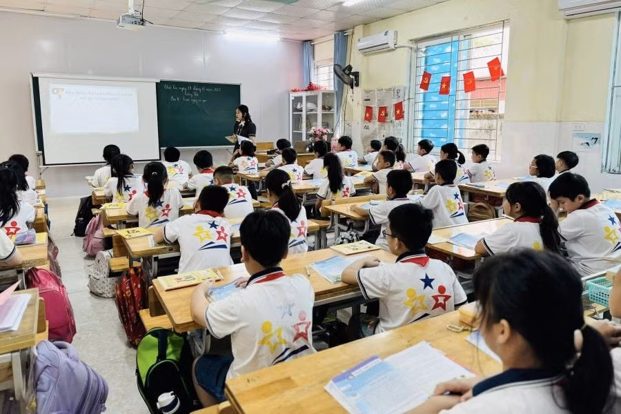 Trường Tiểu học Liên Minh đẩy mạnh công nghệ thông tin trong dạy học.