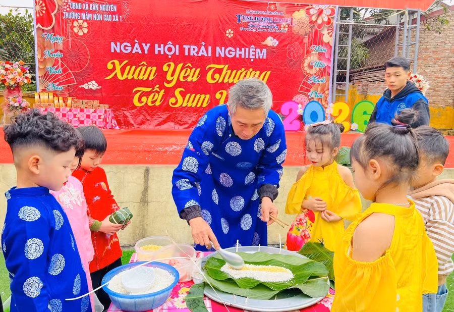 Các bé Trường Mầm non Cao Xá 1 tại Ngày hội trải nghiệm.