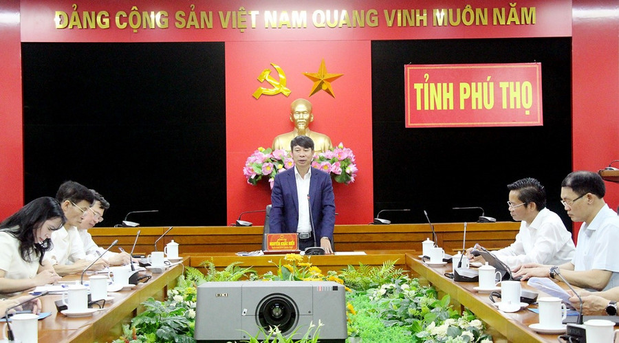 Ông Nguyễn Khắc Hiếu, Phó Chủ tịch UBND tỉnh Phú Thọ phát biểu.