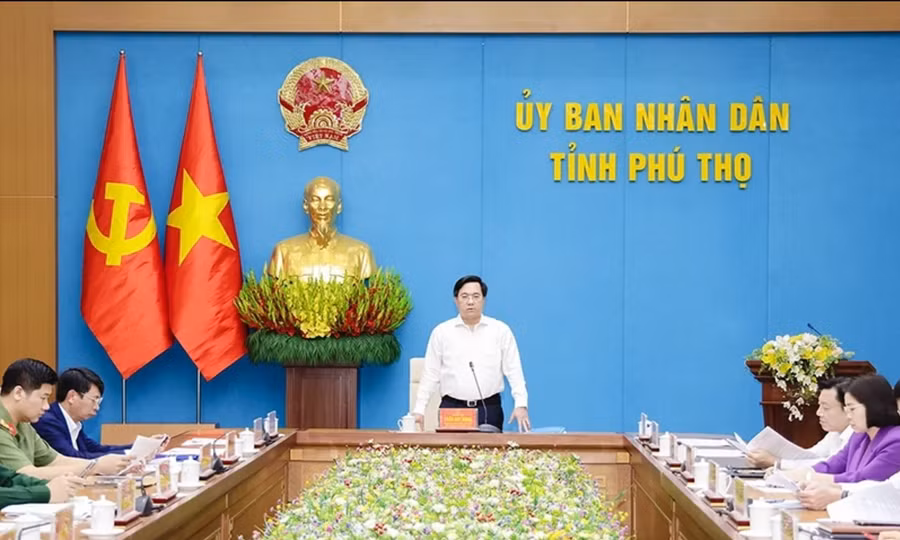 Ông Trần Duy Đông, Chủ tịch UBND tỉnh Phú Thọ phát biểu tại hội nghị.