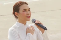 Ca sĩ Mỹ Tâm nối tiếp làn sóng những nghệ sĩ giúp đỡ đồng bào chịu ảnh hưởng bởi bão lũ.
