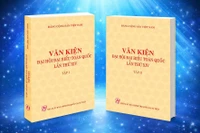 Bộ sách gồm 823 trang, chia thành hai tập, tập hợp 10 văn kiện quan trọng đã được Đại hội thông qua.