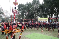 Ngày hội quy tụ hơn 300 nghệ nhân, đại diện cho 33 cộng đồng dân tộc đến từ 15 tỉnh, thành phố - Ảnh: CVH.