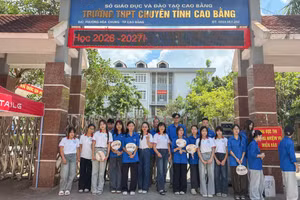 Hoạt động tiếp sức mùa thi tuyển sinh lớp 10 THPT Chuyên Cao Bằng năm học 2026-2027.