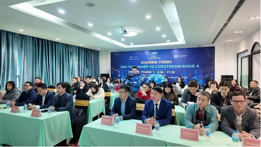 Khai giảng lớp bồi dưỡng nghiệp vụ Livestream trên môi trường số