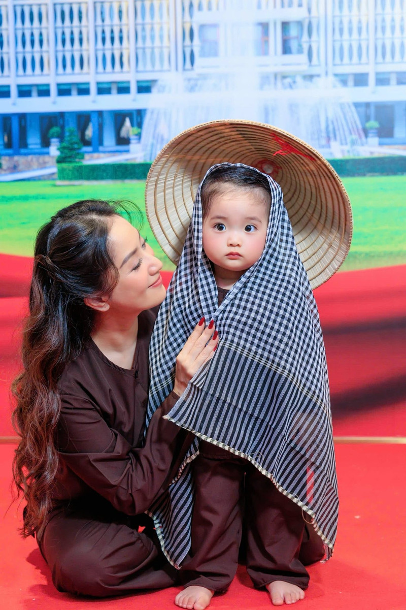 khanh-thi-14.jpg