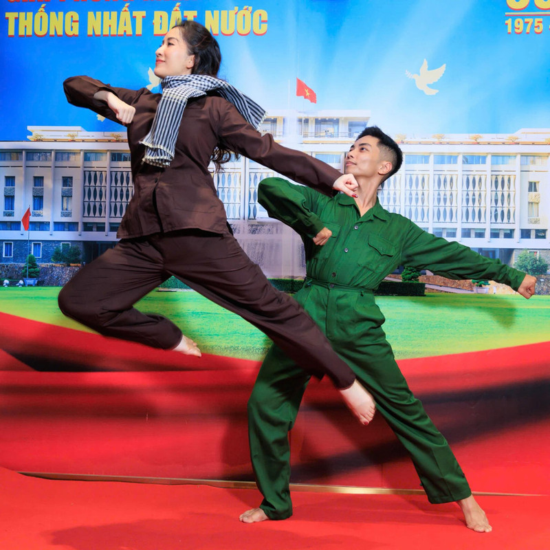 khanh-thi-7.jpg