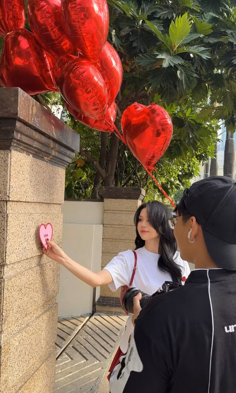 Sự đổi mới trong hình ảnh là hoàn toàn cần thiết đối với Ngọc Trinh sau khoảng thời gian dài hoạt động nghệ thuật. ngoc-trinh-7.jpg