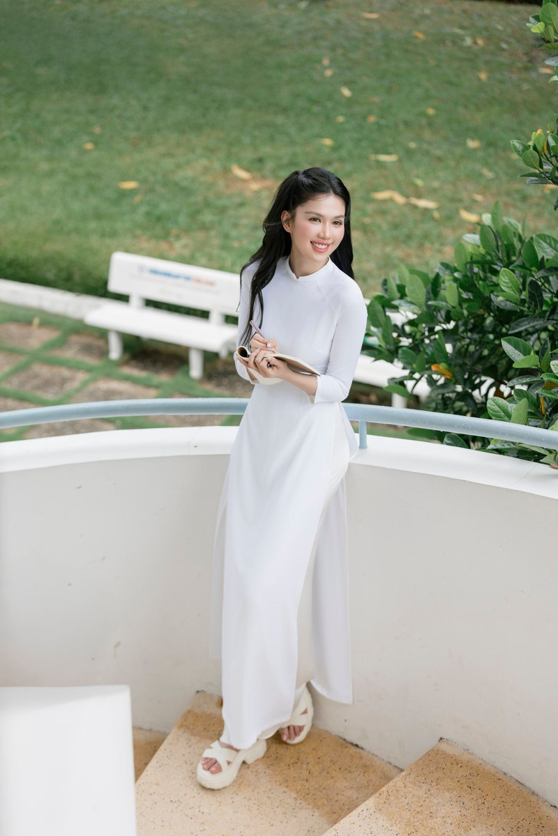 ngoc-trinh-5.jpg