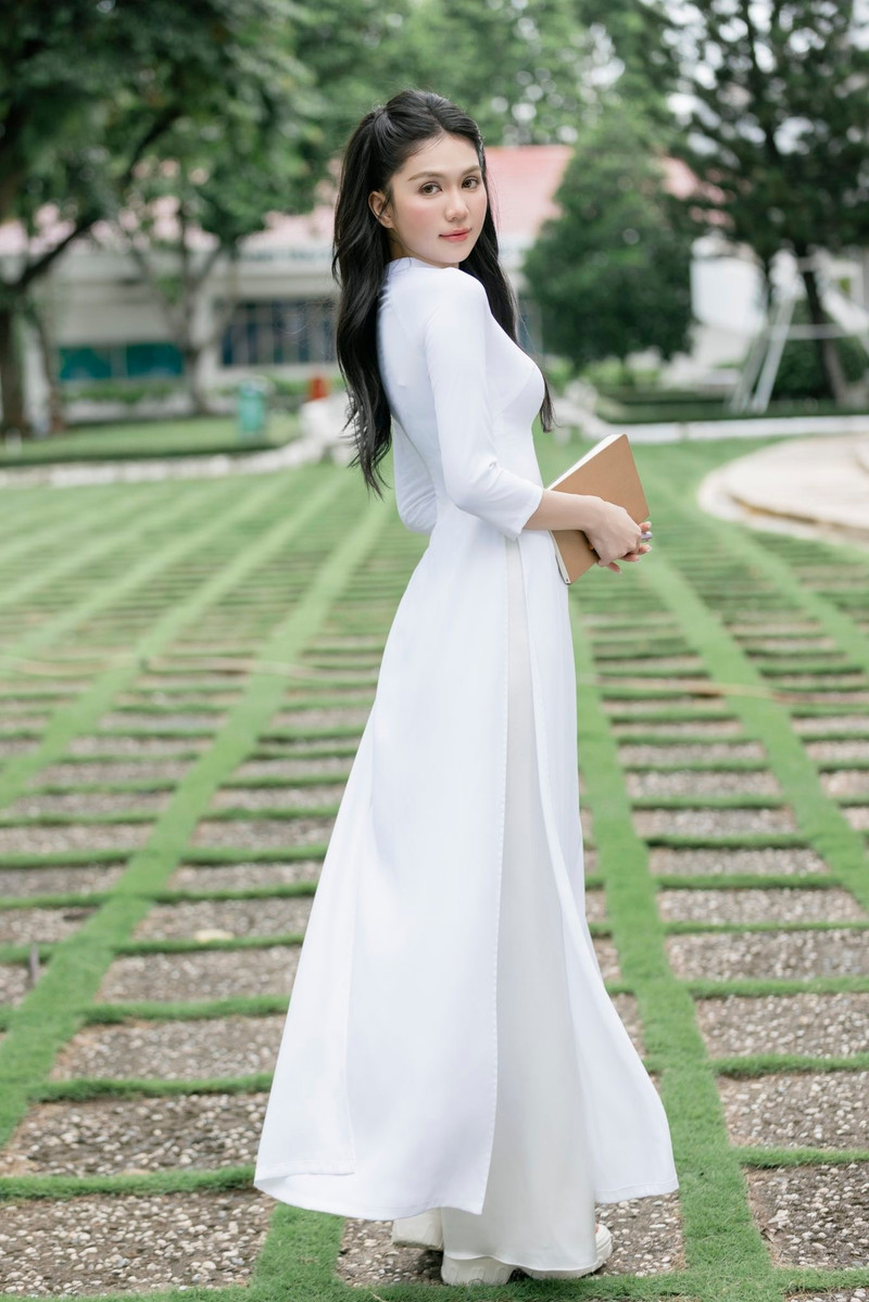 ngoc-trinh-4.jpg