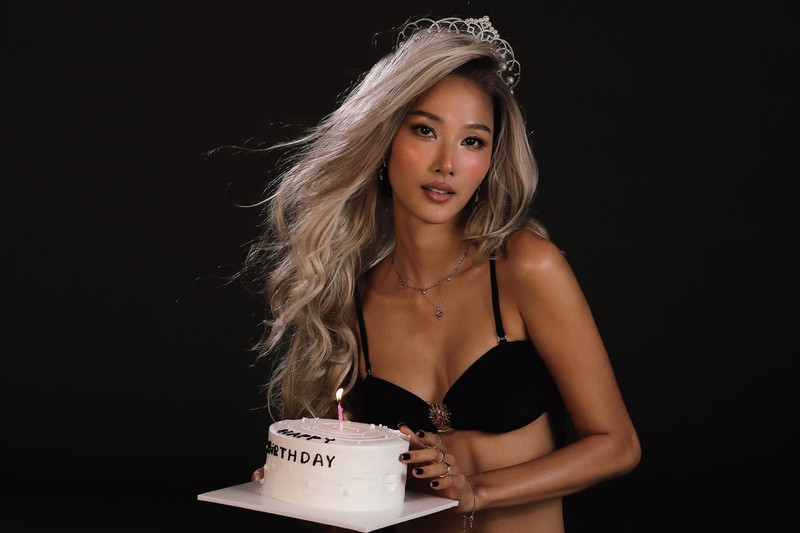 Siêu mẫu, Á hậu Hoàng Thùy vừa gây chú ý khi chia sẻ loạt ảnh mừng sinh nhật theo phong cách táo bạo và khác biệt. hoang-thuy-2.jpg