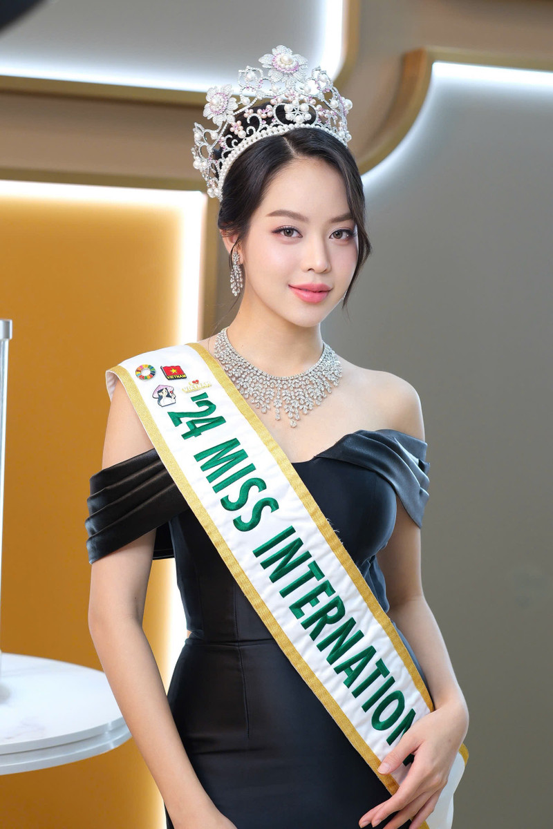 Trong gần một năm, Thanh Thủy đã đi qua hơn 10 quốc gia, tham gia hàng loạt hoạt động thiện nguyện, giao lưu văn hoá và quảng bá hình ảnh Việt Nam đến bạn bè quốc tế. img-7778.jpg
