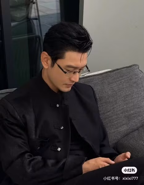 Ngay lập tức, loạt hình ảnh mới của Huỳnh Hiểu Minh đã nhanh chóng gây sốt các trang mạng xã hội. huynh-hieu-minh-5.jpg