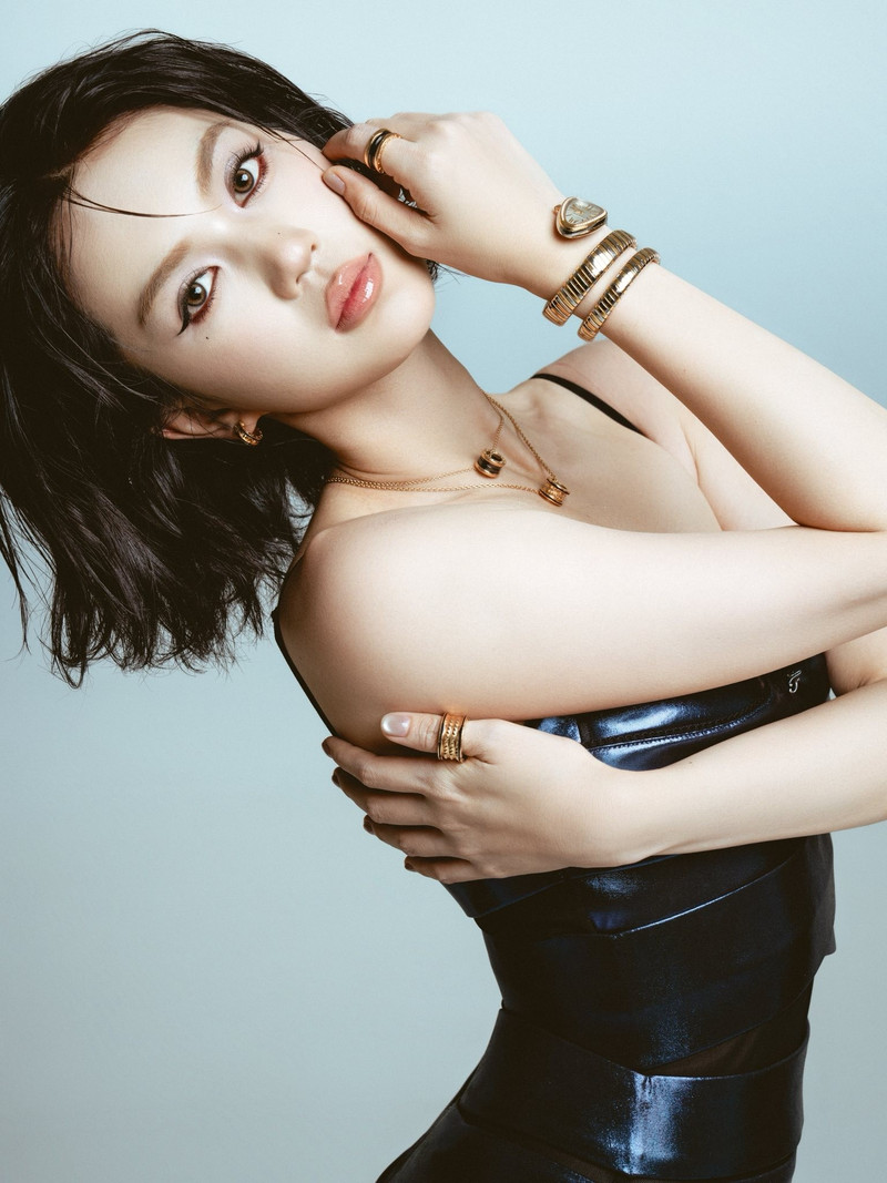 ngoc-trinh-1.jpg