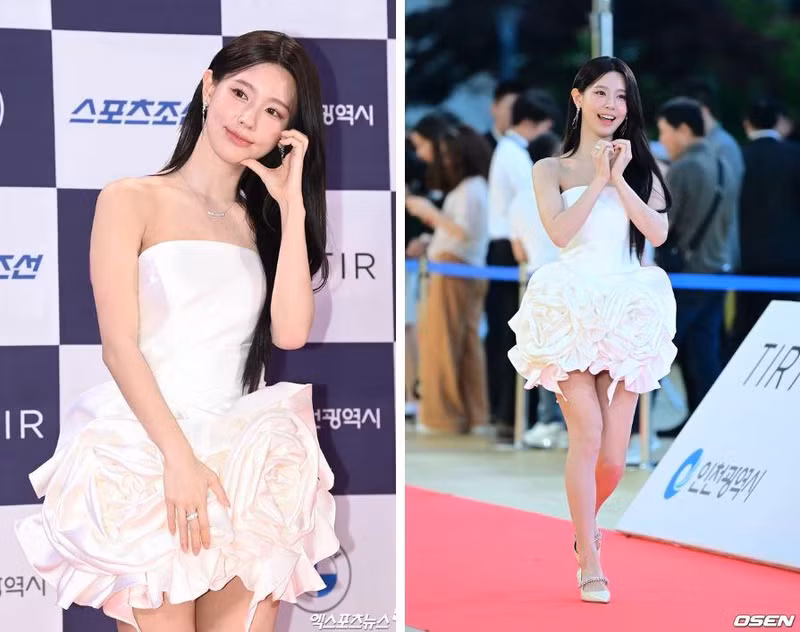 Miyeon của (G)I-DLE diện váy hoa hồng xinh xắn và nở nụ cười rạng rỡ. Cô thậm chí còn nhảy ca khúc mới của (G)I-DLE trên thảm đỏ. yoona 8.JPG