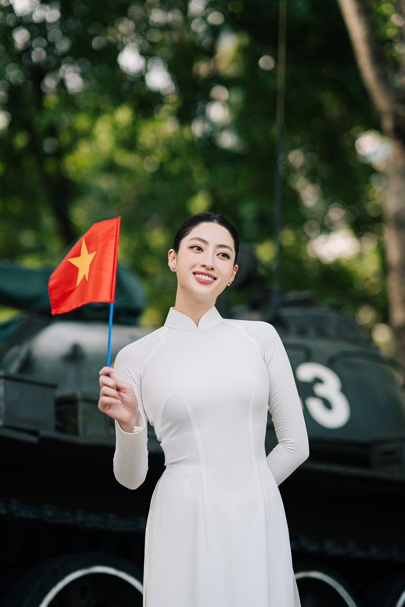 luong-thuy-linh-30-15.png