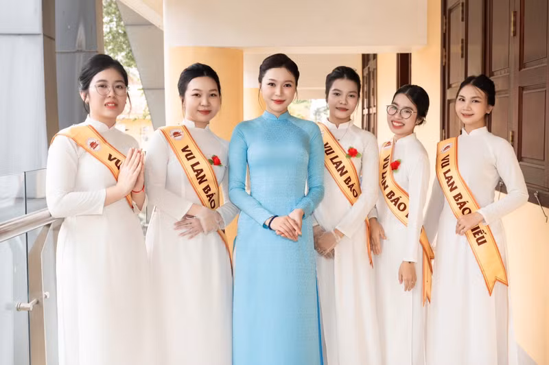 Không chỉ là những gương mặt nổi bật trong các hoạt động nghệ thuật, cả Hoa hậu Kiều Duy và Á hậu Kiều Loan thường xuyên tham gia các hoạt động cộng đồng, thiện nguyện với mong muốn lan tỏa năng lượng tích cực, giá trị sống tốt đẹp đến với giới trẻ. b7ee907c-3af5-4664-9667-fb8617c4e506.jpg