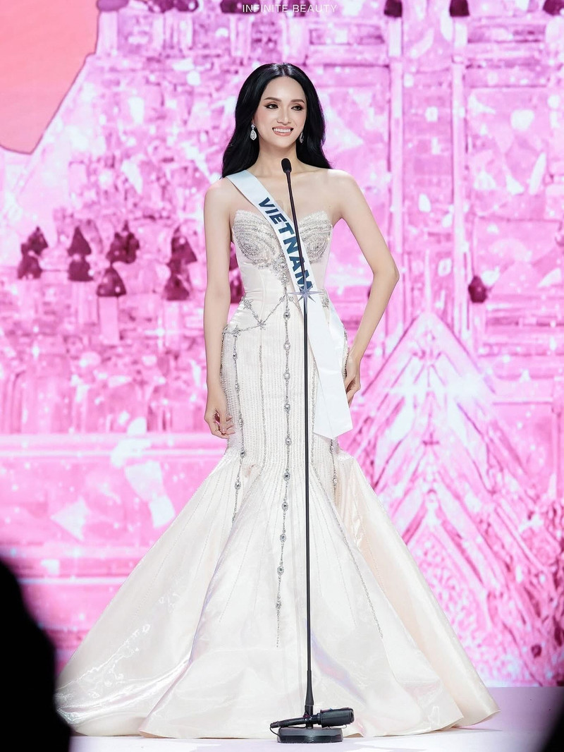 Hoa hậu Hương Giang đã chính thức nhận sash dành cho đại diện Việt Nam tham dự Miss Universe 2025. miss-universe-vietnam-1.jpg