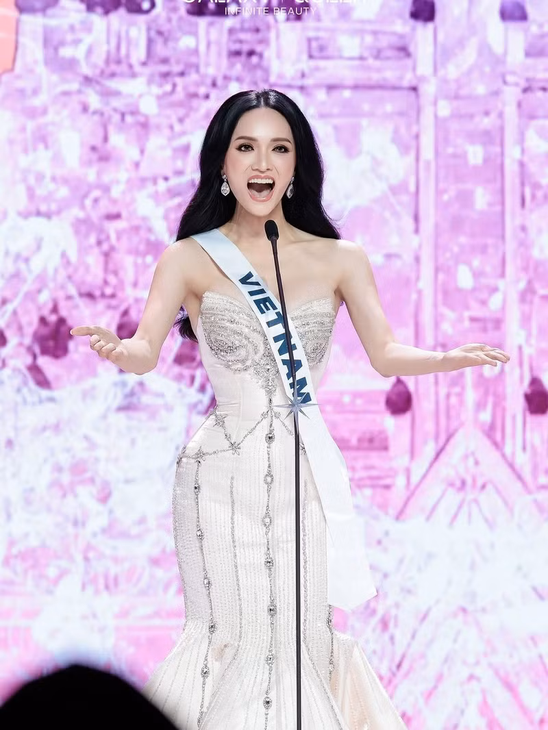 miss-universe-vietnam-4.jpg