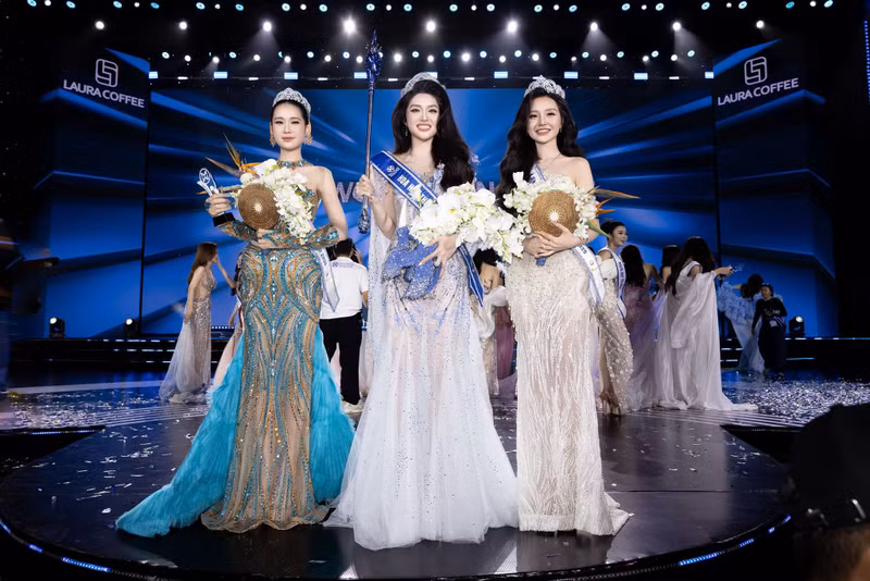 Sau đêm chung kết Miss World Vietnam 2025, bên cạnh chiến thắng ấn tượng của Phan Phương Oanh và Khánh Như, cái tên Trương Tâm Như – Á hậu 2 cũng nhanh chóng thu hút nhiều sự chú ý. tam-nhu-0.jpg