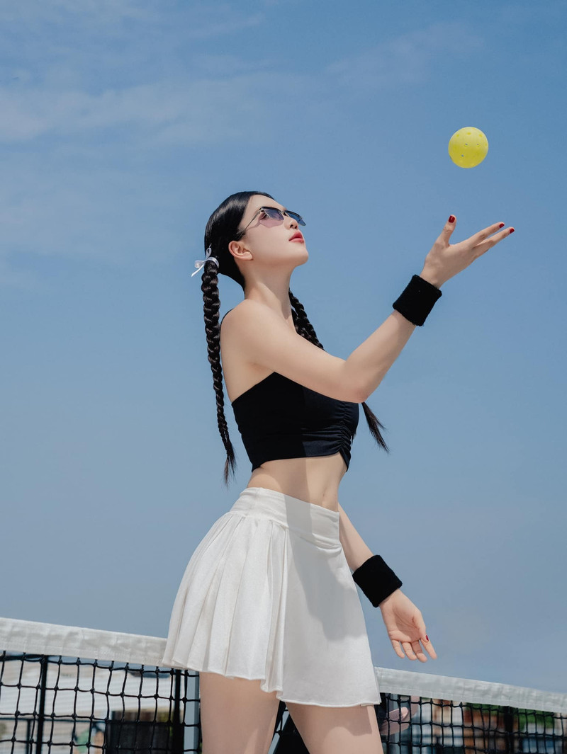 ngoc-trinh-7-2069-8178.jpg