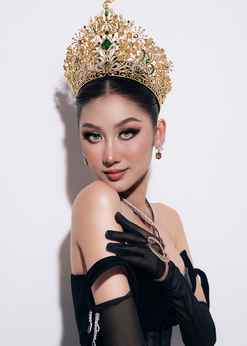 que-anh-ky-niem-1-nam-dang-quang-8.jpg