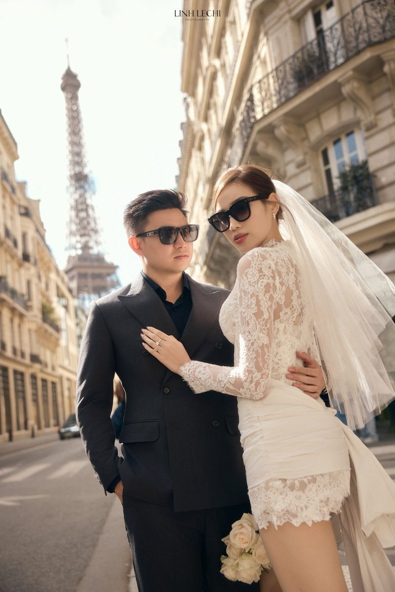 Bên cạnh đó, người đẹp gốc Thanh Hóa không quên đính kèm dòng chú thích đầy ngắn gọn nhưng vô cùng sâu sắc: “Không cần vội vã….Miễn là mỗi bước đi, đều có nhau”. do-ha-8.jpg