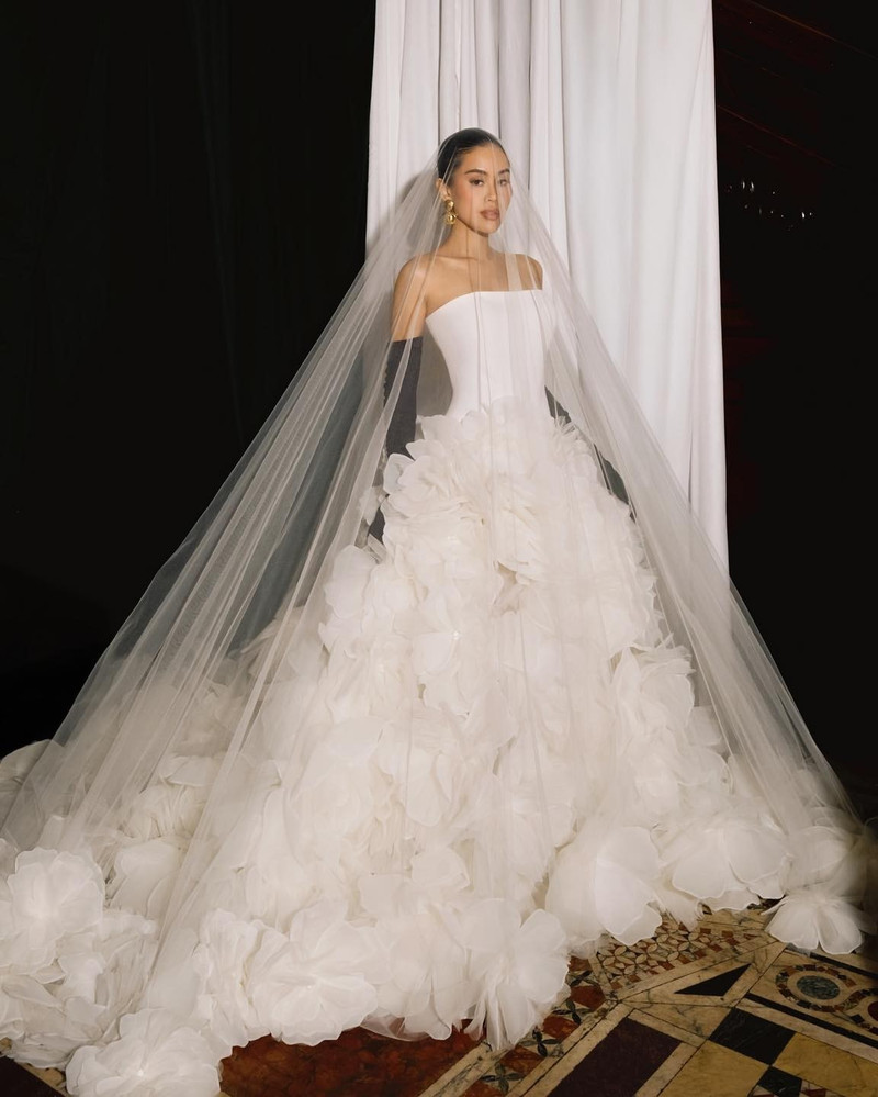 Được biết vị hôn phu của cô là Justin – một chuyên gia quảng cáo, người sẽ đồng hành cùng Tiên Nguyễn trong hành trình tuyệt đẹp này. tien-nguyen-4.jpg