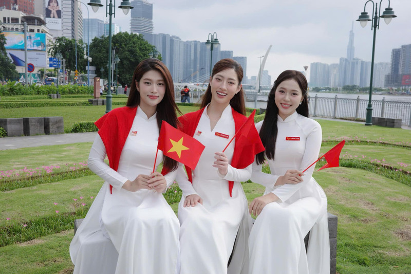 luong-thuy-linh-4.jpg