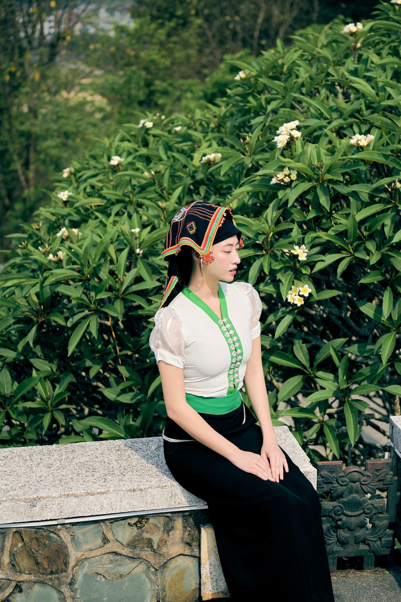 luong-thuy-linh-8.jpg
