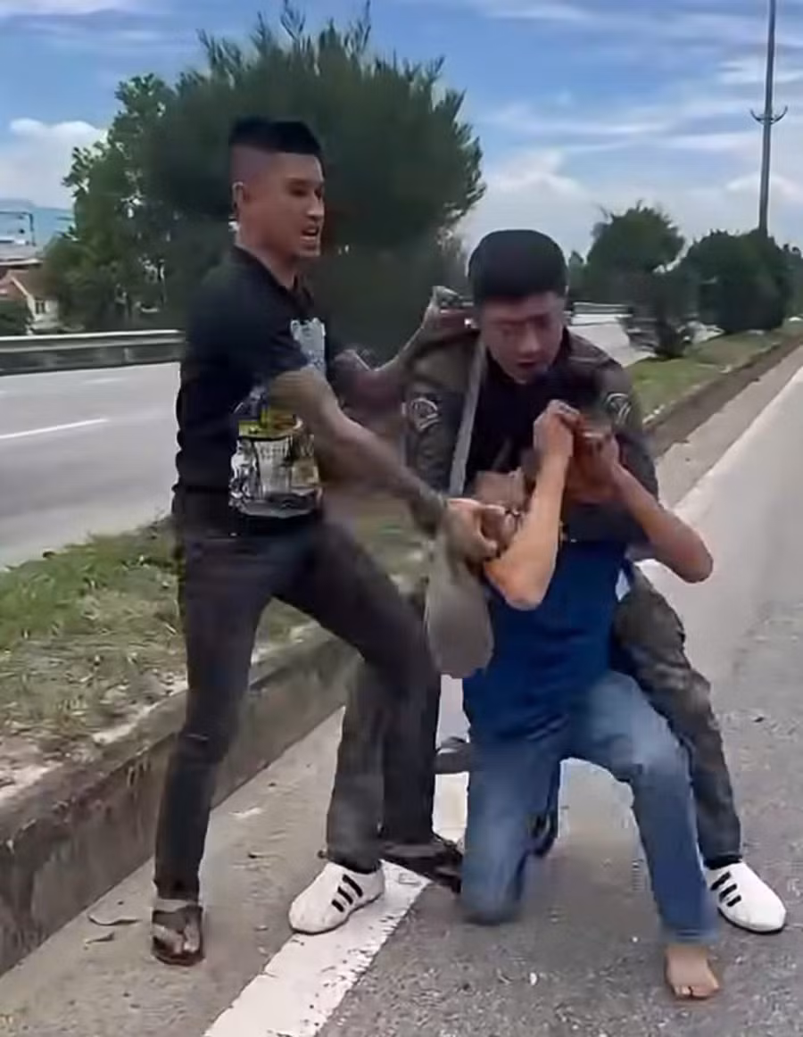 2aoboqqw2xn4qnu9sfhm0neajxf1lyyavz6tidcy.jpg