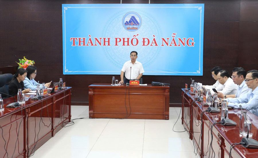 Ông Trần Anh Tuấn - Phó Chủ tịch UBND TP Đà Nẵng chủ trì buổi làm việc.