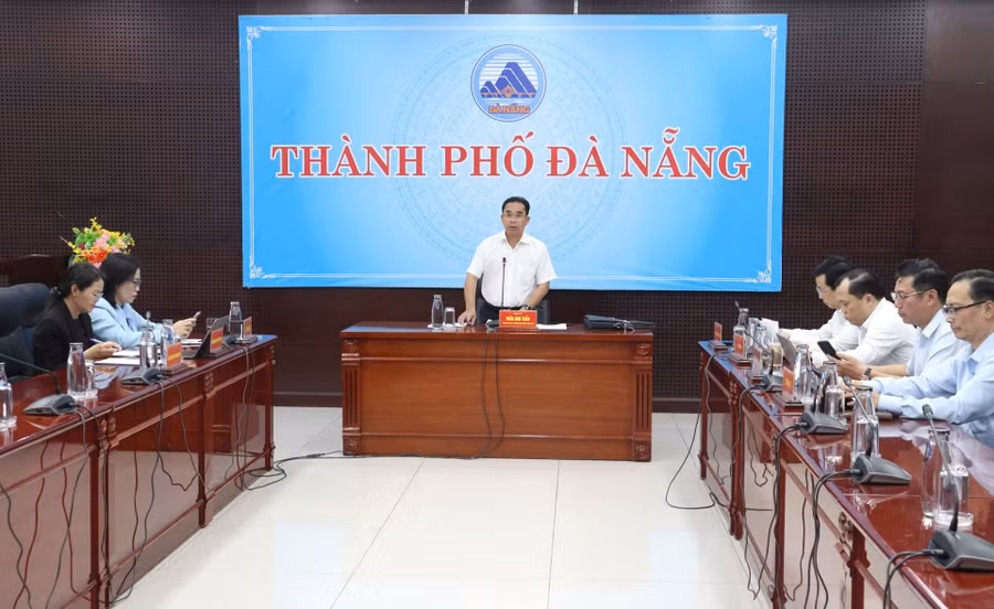 Ông Trần Anh Tuấn - Phó Chủ tịch UBND TP Đà Nẵng chủ trì buổi làm việc.