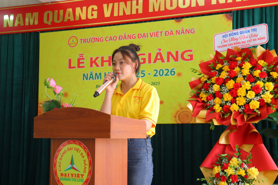 Em Nguyễn Khánh Linh Chi - sinh viên khóa 2025. img-0740.jpg