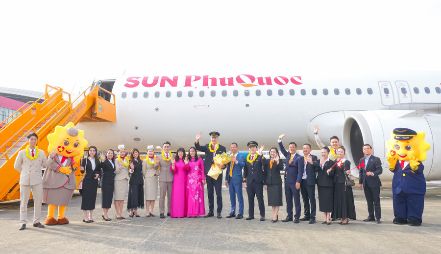 Chuyến bay thương mại đầu tiên của Sun PhuQuoc Airways xuất phát từ sân bay Nội Bài (Hà Nội) đến Đà Nẵng. Ảnh: Sun Group
