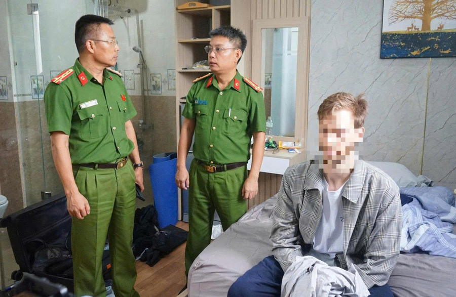 Đại tá Nguyễn Hà Lai – Phó Giám đốc Công an TP Đà Nẵng có mặt tại hiện trường để chỉ đạo công tác điều tra. Ảnh: Công an cung cấp